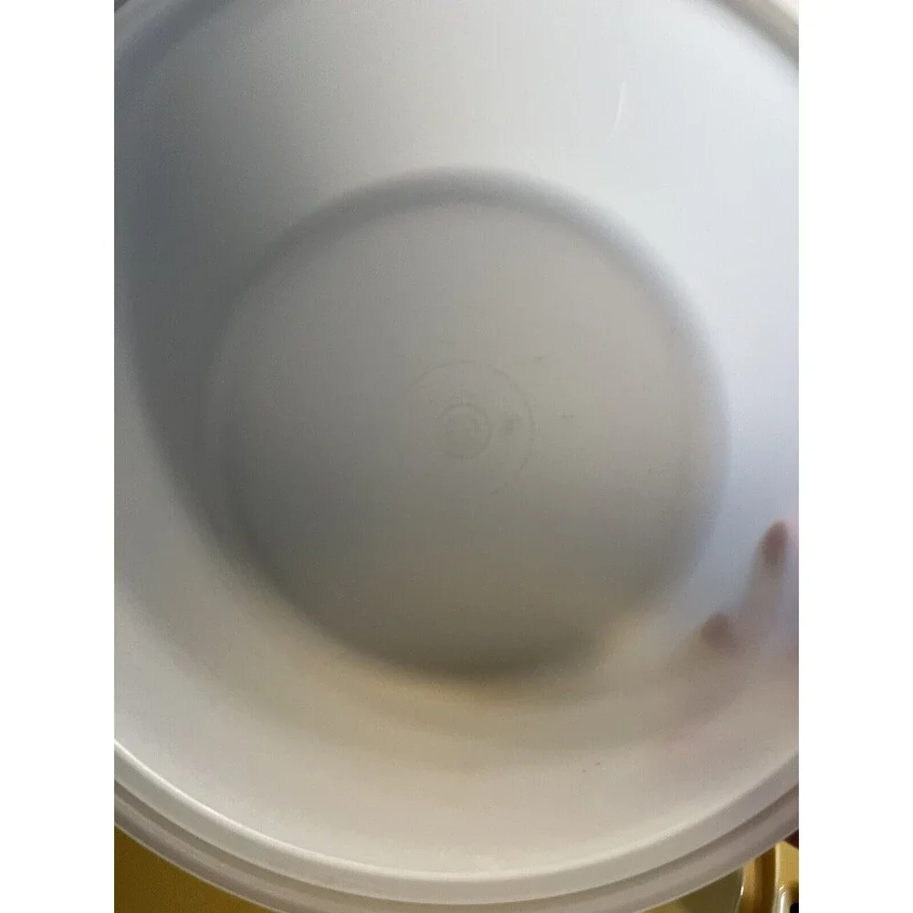 Tupperware Cake Carrier, Cake Taker, Gold, wLid, #684-5, 12 Inch Vintage